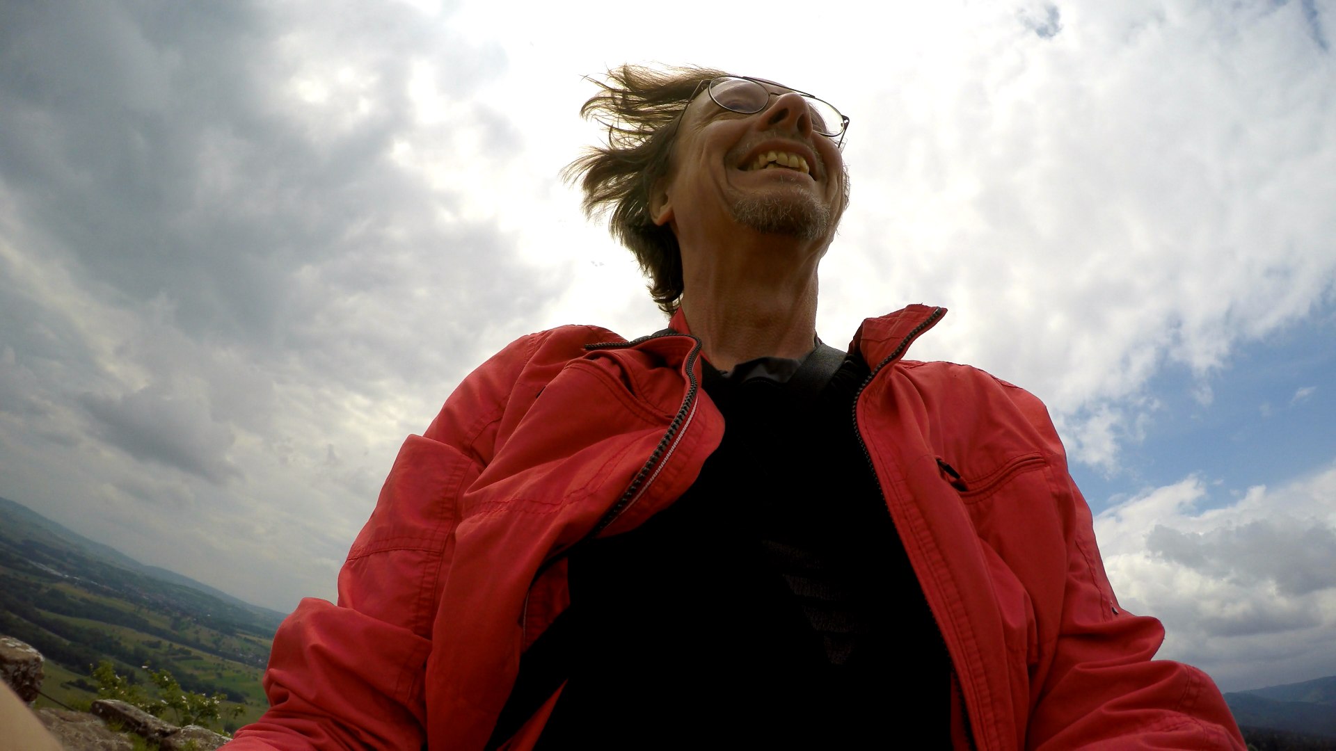 Bild  2016-06-12-1318.MP4 snapshot 02.03 [2016.06.17 23.45.48] wird geladen, bitte warten...